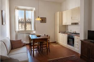 Bilocale-Santo Spirito-con balcone