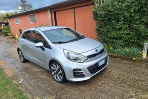 kia rio unico proprietario