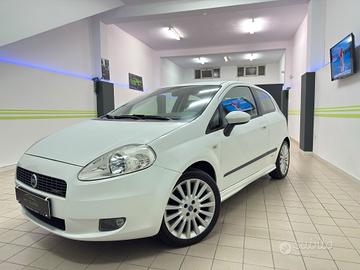 Fiat Grande Punto 1.4 Sport*NEOPATENTATI 