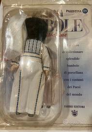 Bambola da collezione in porcellana