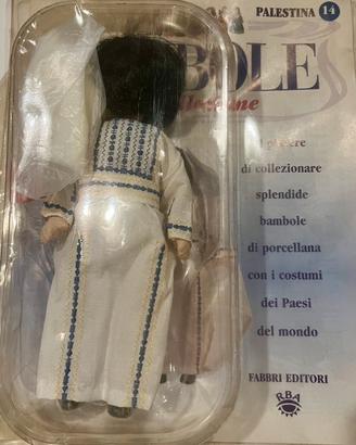 Bambola da collezione in porcellana