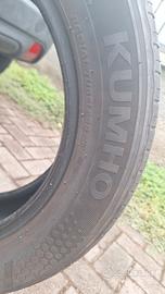 gomme kumho 195 60 16 