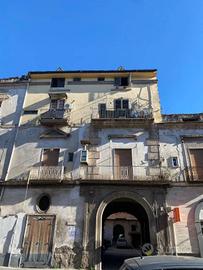 Trilocale Ristrutturato sul Corso
