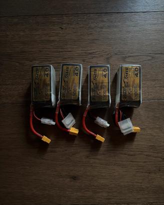 🔋 4× LiPo 6S 1300 mAh