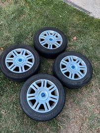 Cerchi in lega 15” Fiat
