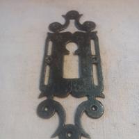 Bocchetta da portone antica.