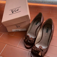 Scarpe con tacco della Vic