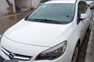 Opel Astra j 1.6 110 cv