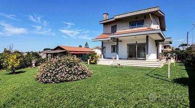 Villa di 163 m² con 5 locali a Anzio