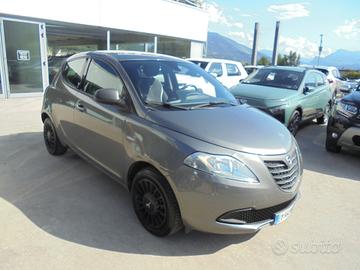 Lancia Ypsilon 1.2 69 CV 5 porte Gold
