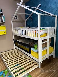 Letto a castello con tre posti