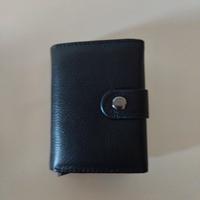 portafoglio fatto a mano in pelle 