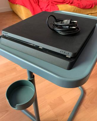 Ps4 500gb + 2 joystick + 8 giochi