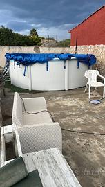 Piscina rigida fuori terra