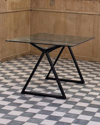Scrivania vetro temperato 150x90 gambe nere design