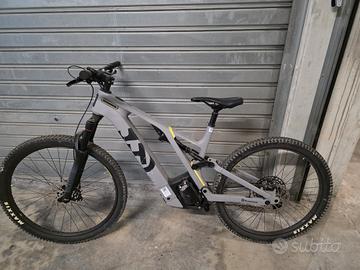 Husqvarna Light Cross, bici elettrica 
