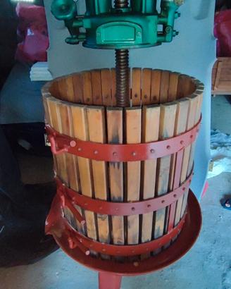 Torchi Idraulici vino uva