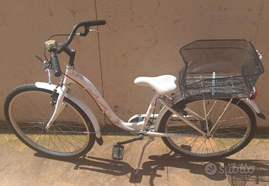Bicicletta ragazzina