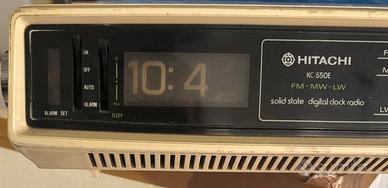 Radiosveglia hitachi vintage