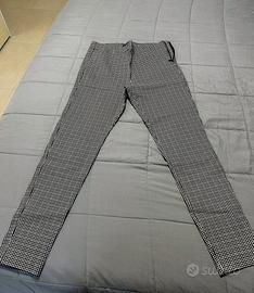 Pantaloni Zara