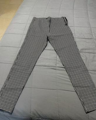 Pantaloni Zara