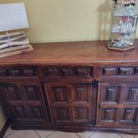 Credenza in stile inglese