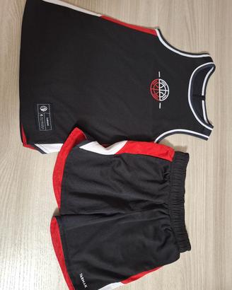 Completo basket misura 5-6 anni