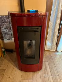 Stufa ad aria a Pellet Extraflame Klaudia Bordeaux