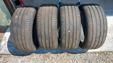 4 pneumatici MICHELIN 235/45 R17 94W