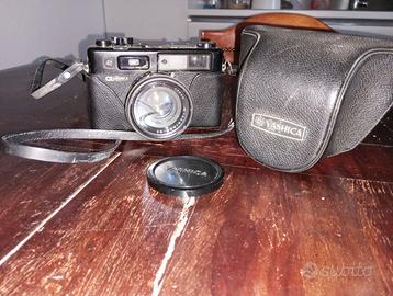 Macchina fotografica Yashica Electro 35