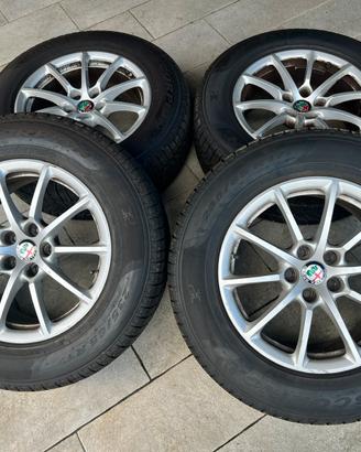 Gomme e cerchi in lega Alfa Romeo Stelvio