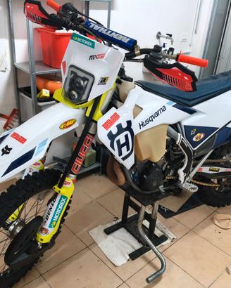 Husqvarna FE 350 MY2022 – Perfetta, pronta all'uso