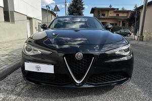 Alfa Romeo Giulia 2.2 Turbo AT8 180CV Super
