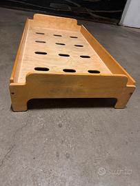 Lettino montessoriano