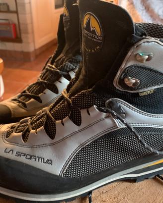 La Sportiva scarponi numero 42