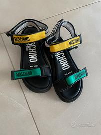 Scarpe Moschino N.32