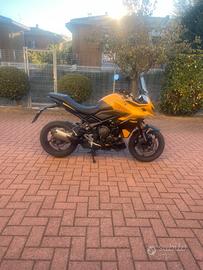 Triumph Tiger Sport 800
