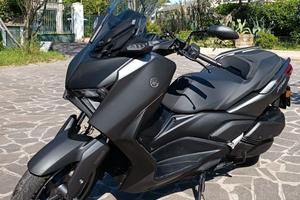 Yamaha X-MAX 300