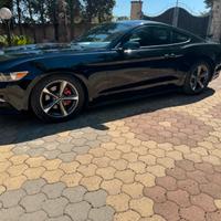 Ford Mustang 3.7 NO SUPERBOLLO