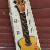 Chitarra classica in legno