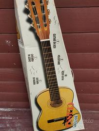 Chitarra classica in legno