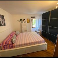 contenitore letto e mobiletto da salotto 