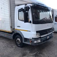 Mercedes Atego 818