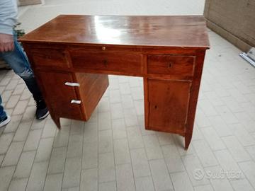 scrivania antica