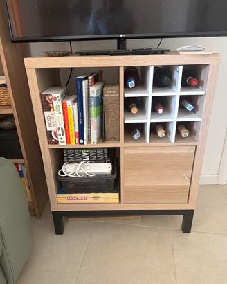 Mobile Ikea Kallax con base e accessori