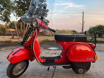 Vespa P200E