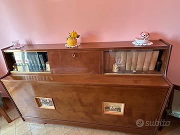 Libreria con  letto a scomparsa