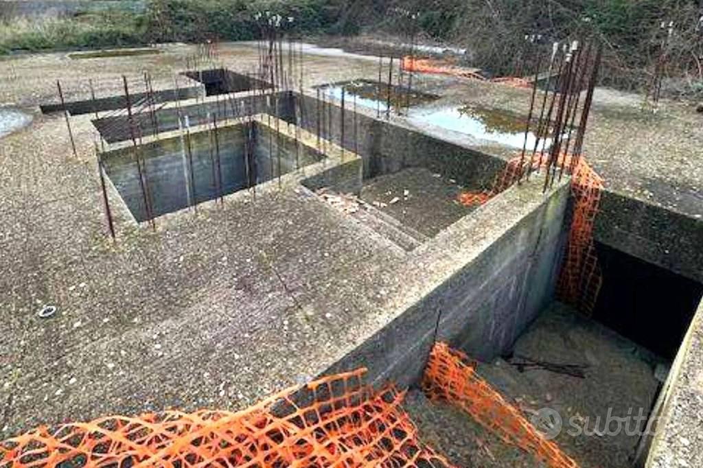 Immobile in asta di 1025 m² a Cavallino - Vista 4