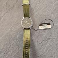 Seiko 5 men' s Automatic SNK805K2