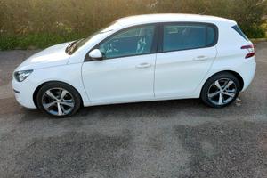 Peugeot 308 BlueHDi 120 S&S Allure